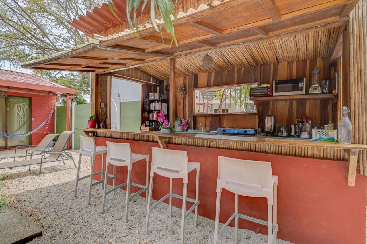 Hotel Mahayana Tamarindo Exterior photo
