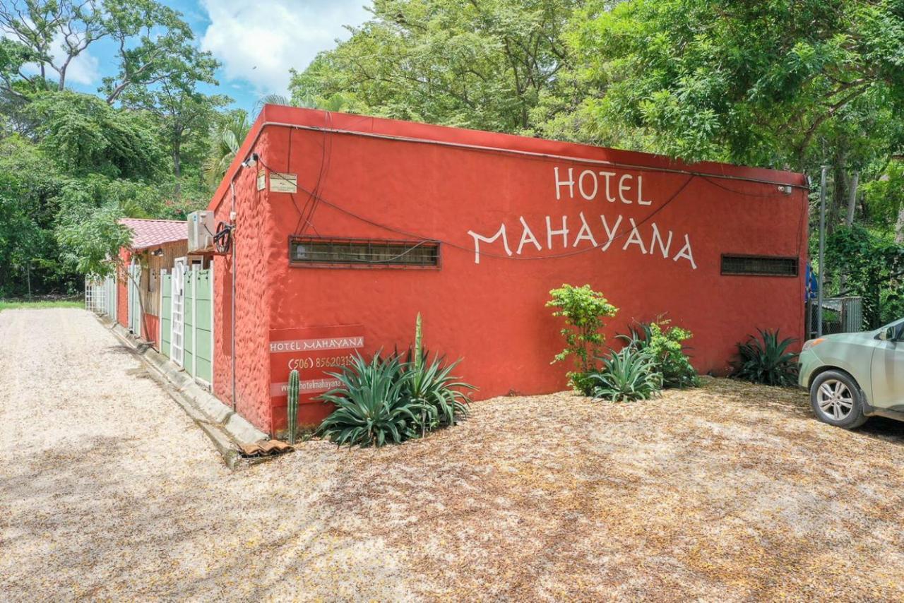 Hotel Mahayana Tamarindo Exterior photo