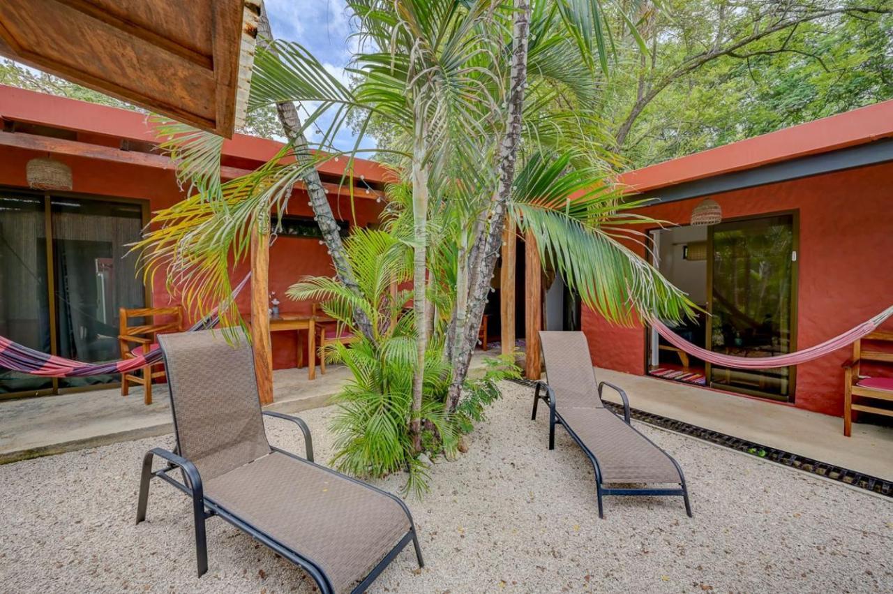 Hotel Mahayana Tamarindo Exterior photo