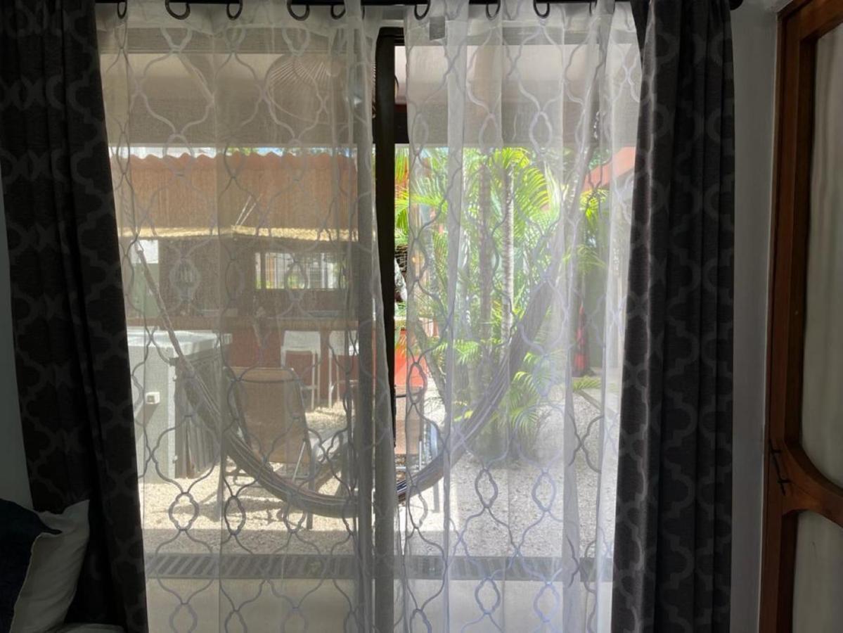 Hotel Mahayana Tamarindo Exterior photo